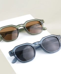 CATERSIDE Polygon Polarized Sunglasses – Vintage Style TR90 Travel Eyewear